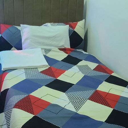 Home Away Apartment 아부다비 외부 사진