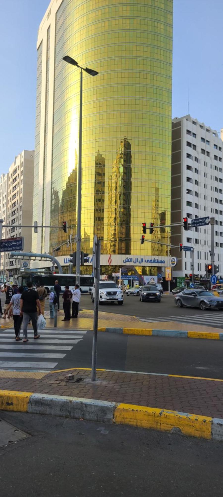 Home Away Apartment 아부다비 외부 사진